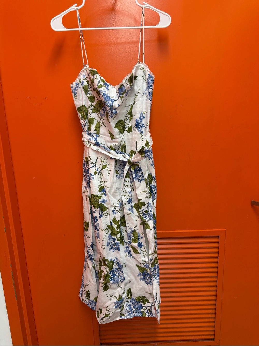 Reformation - Kieryn Linen Midi Dress in the Riviera blue floral - 6 - Picture 8 of 13